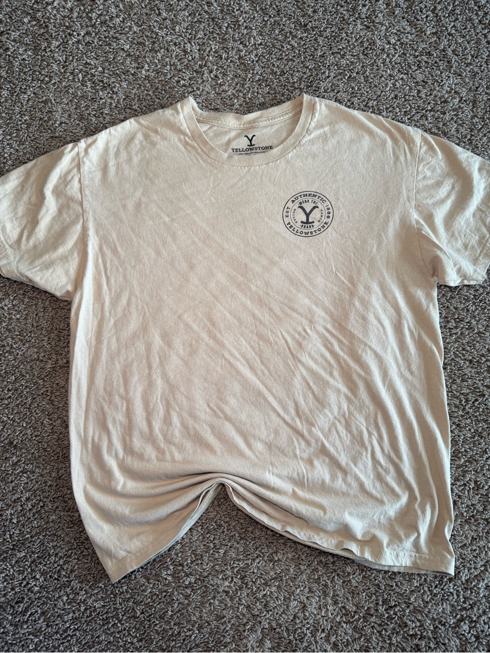 Men’s front & back yellowstone tee